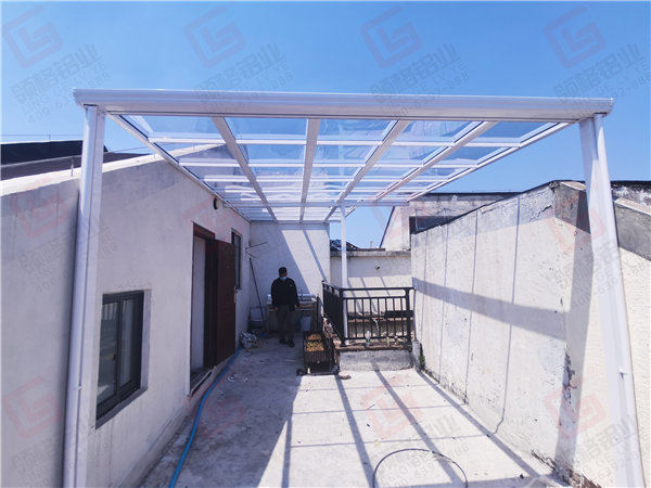 ���K�K�ݕx��