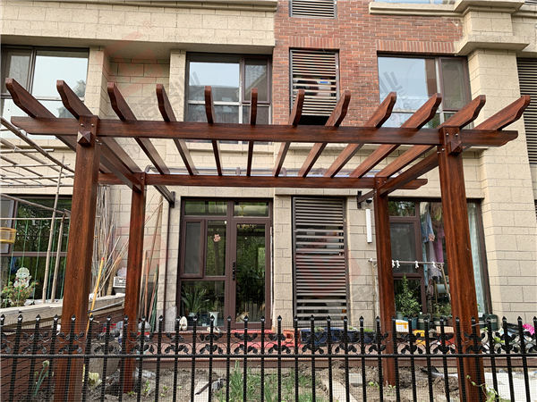 ���I��ë���S